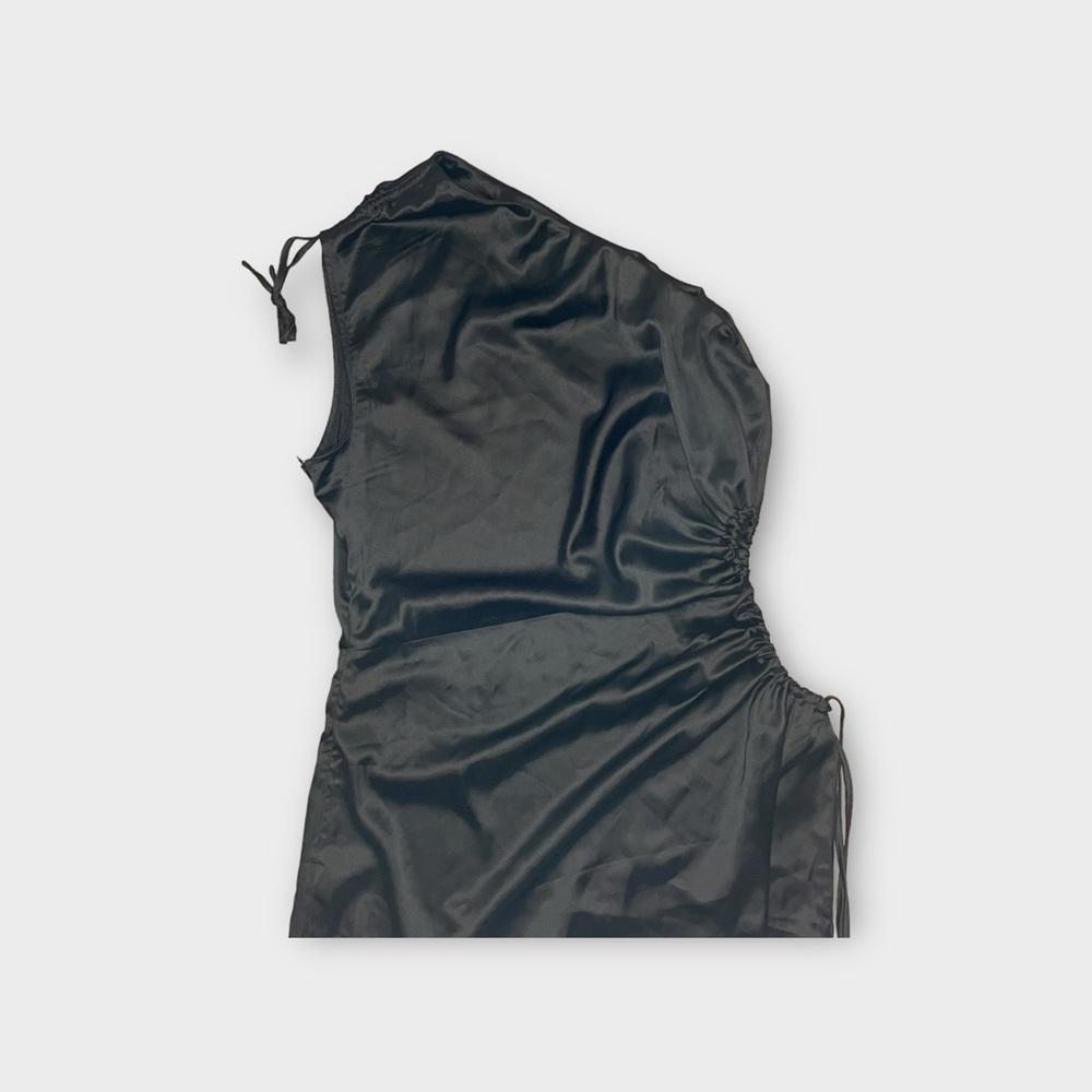 Pretty Garden One Shoulder Cut Off High Split Black Satin Dress - Picture 5 of 11